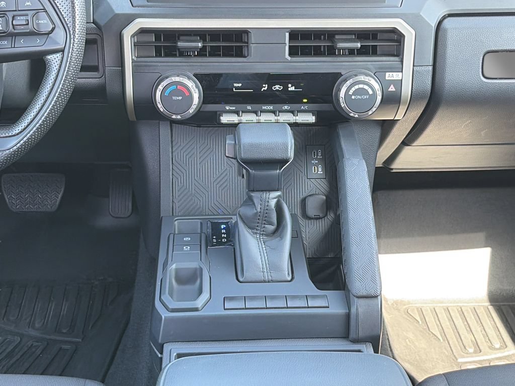 Used 2024 Toyota Tacoma SR RWD image 13