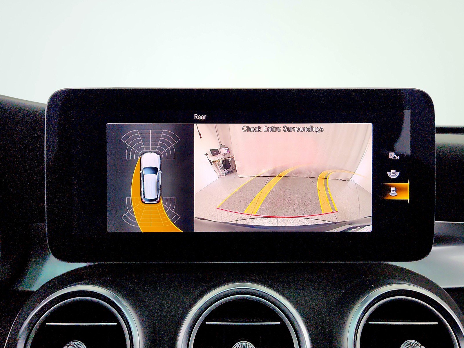 Used 2022 Mercedes-Benz GLC 300 4MATIC image 22