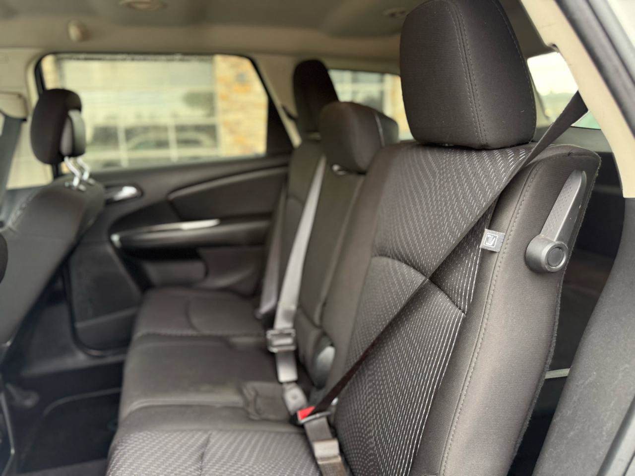 Used 2015 Dodge Journey SXT w/ Flexible Seating Group FWD image 13