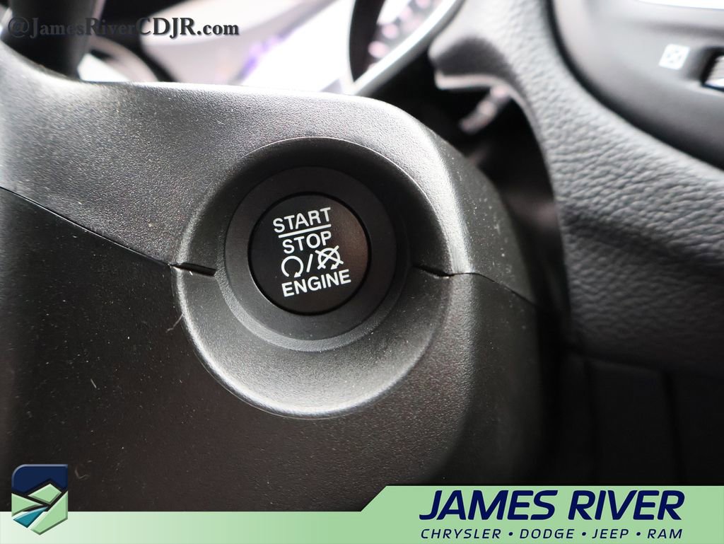 Used 2020 Jeep Compass Latitude image 31