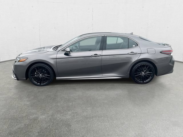Used 2024 Toyota Camry XSE FWD image 6