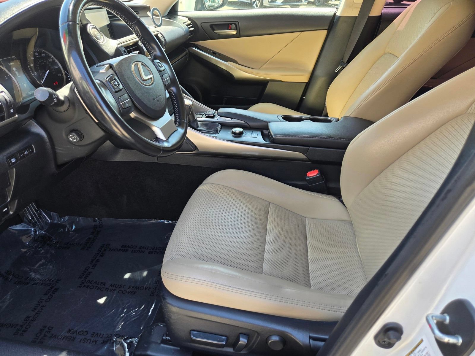 Used 2020 Lexus IS 300 w/ Navigation Package RWD image 11