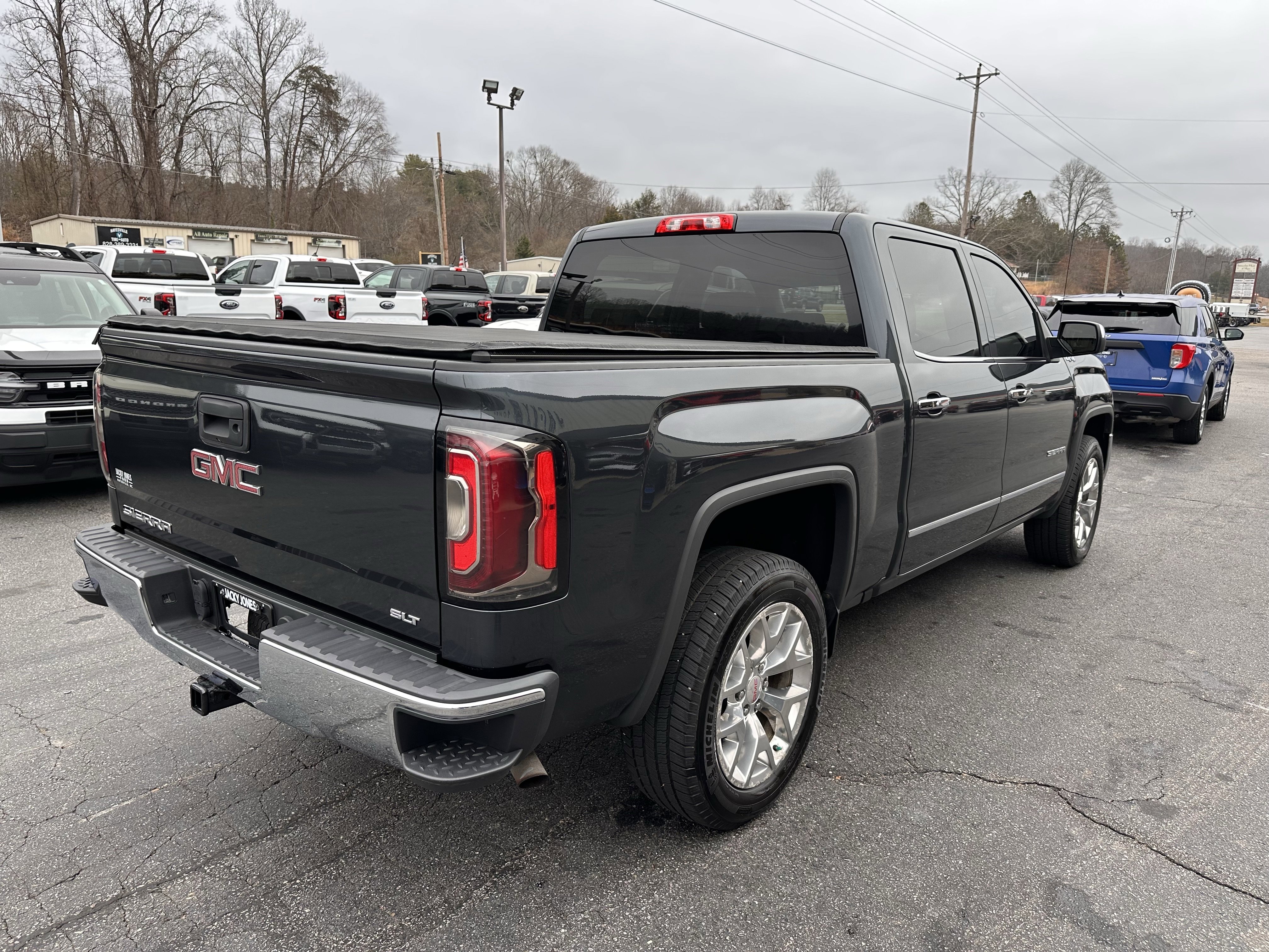 Used 2017 GMC Sierra 1500 SLT w/ SLT Premium Package image 6