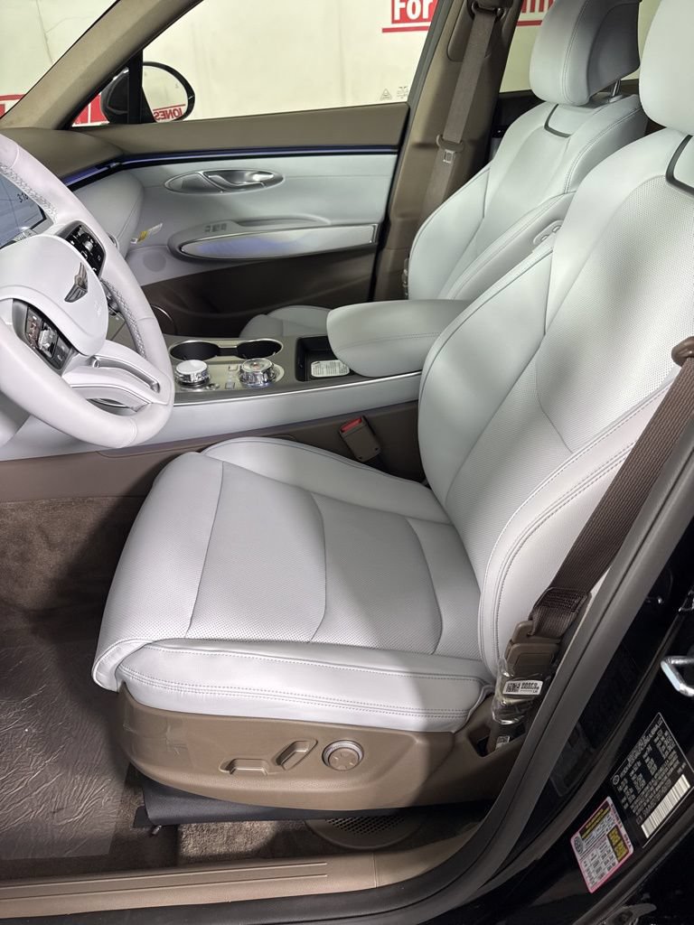 New 2026 Genesis GV70 2.5T Advanced AWD/4WD image 19