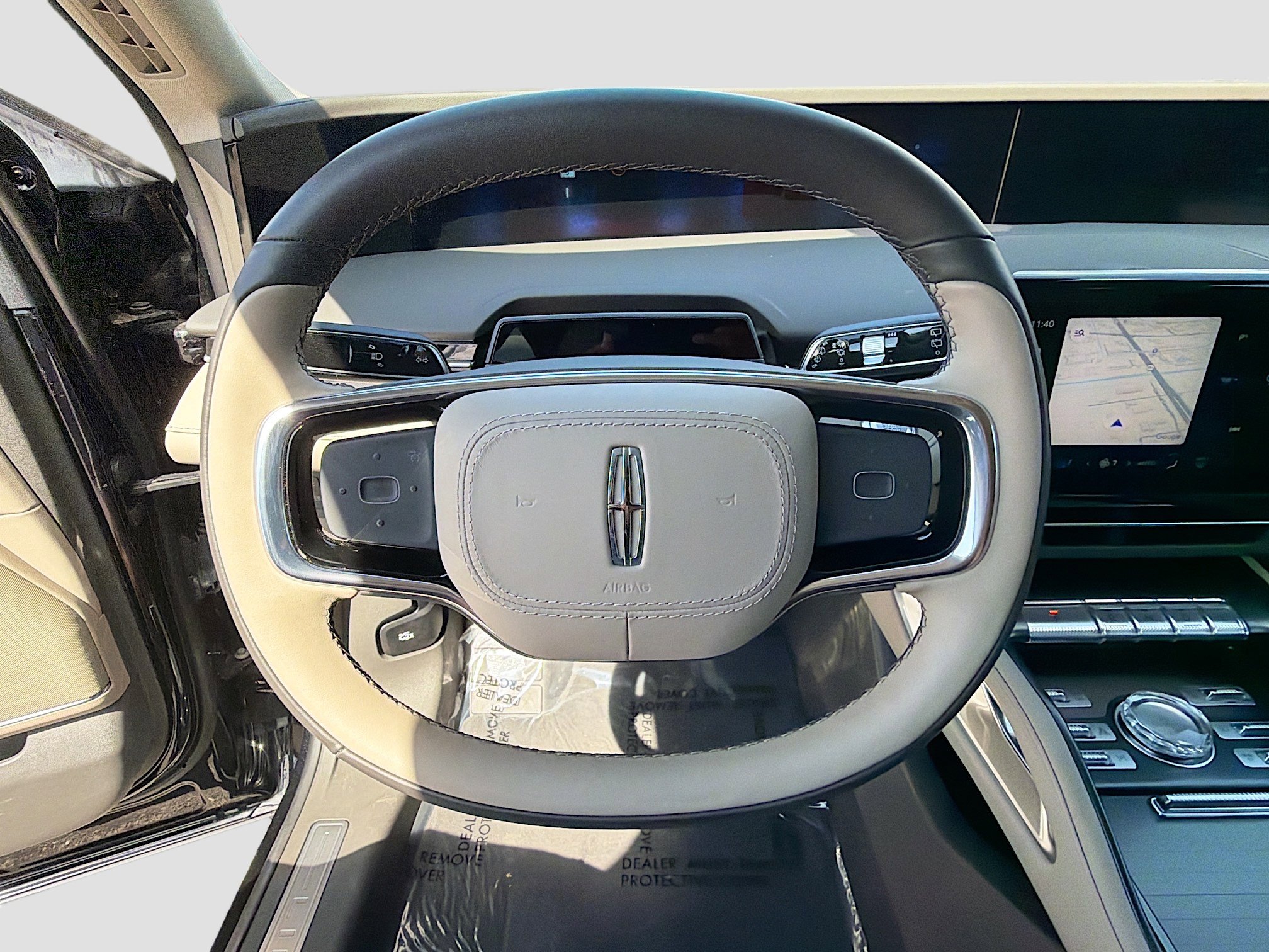 Used 2025 Lincoln Nautilus Premier w/ Equipment Group 102A image 40