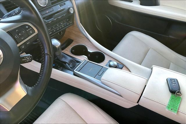 Used 2021 Lexus RX 350L Premium image 16