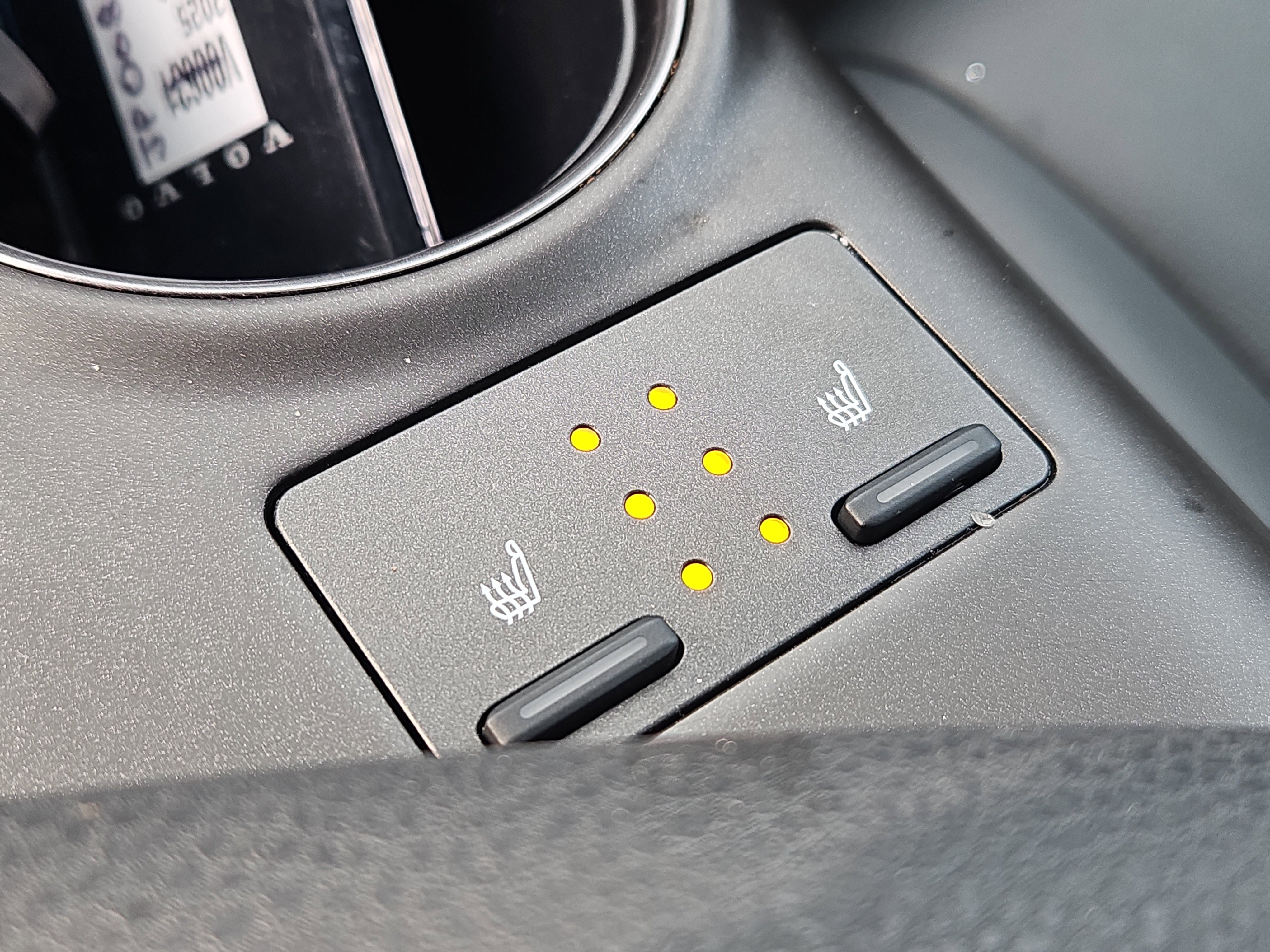 Used 2022 Toyota Camry SE image 11