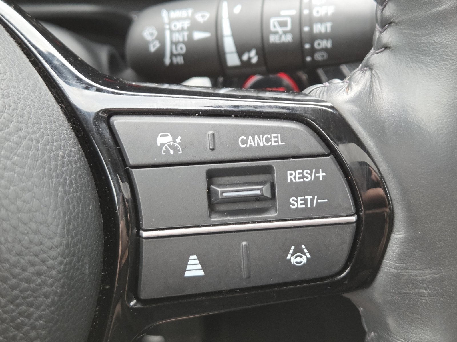Used 2023 Honda CR-V EX-L image 10