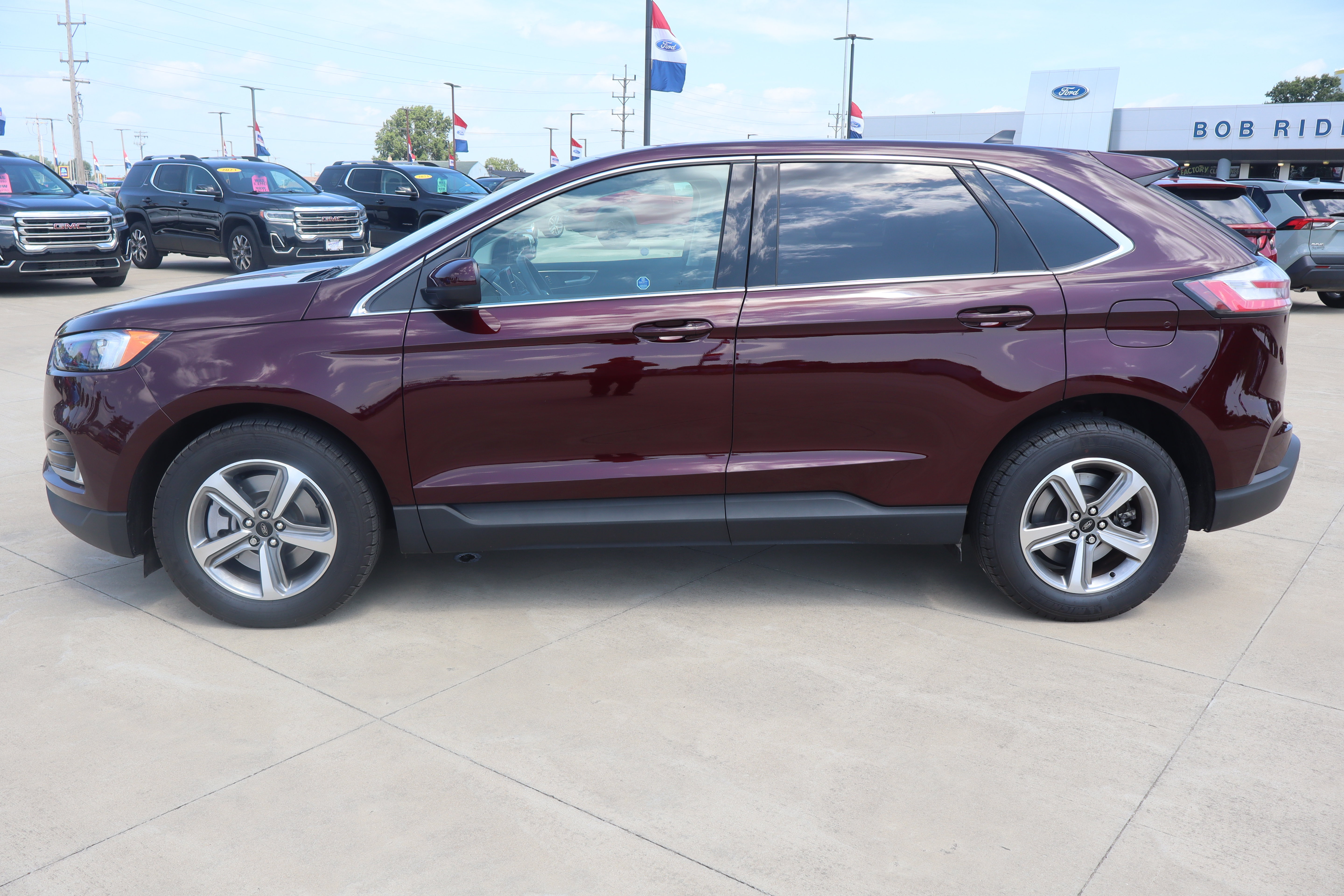 Used 2024 Ford Edge SEL w/ Convenience Package AWD/4WD image 8