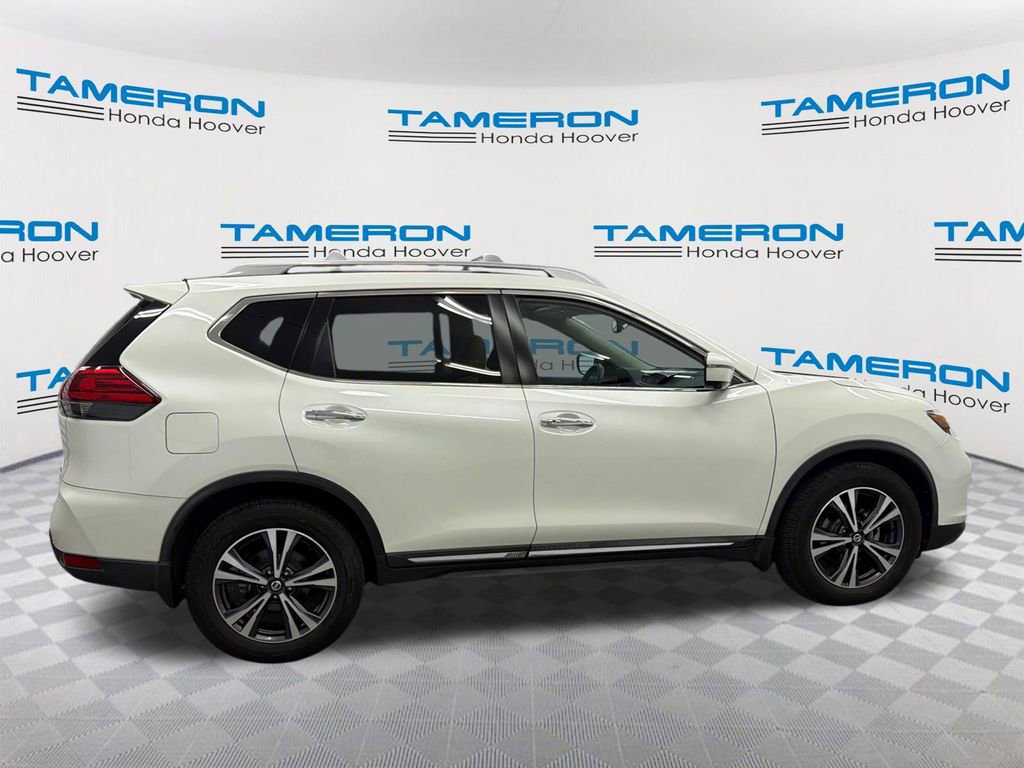 Used 2017 Nissan Rogue SL w/ SL Premium Package FWD image 6