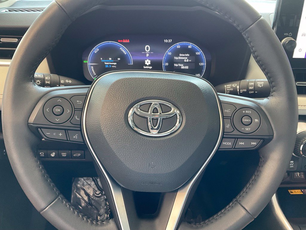 Certified 2025 Toyota RAV4 Limited w/ Advanced Technology Package AWD/4WD image 11