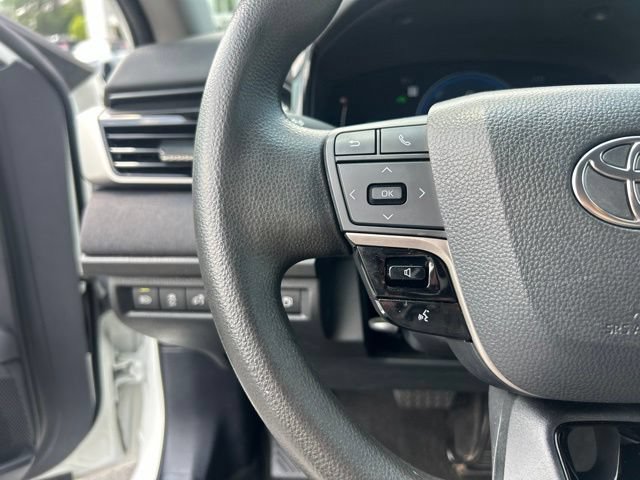 Used 2025 Toyota Camry LE FWD image 19