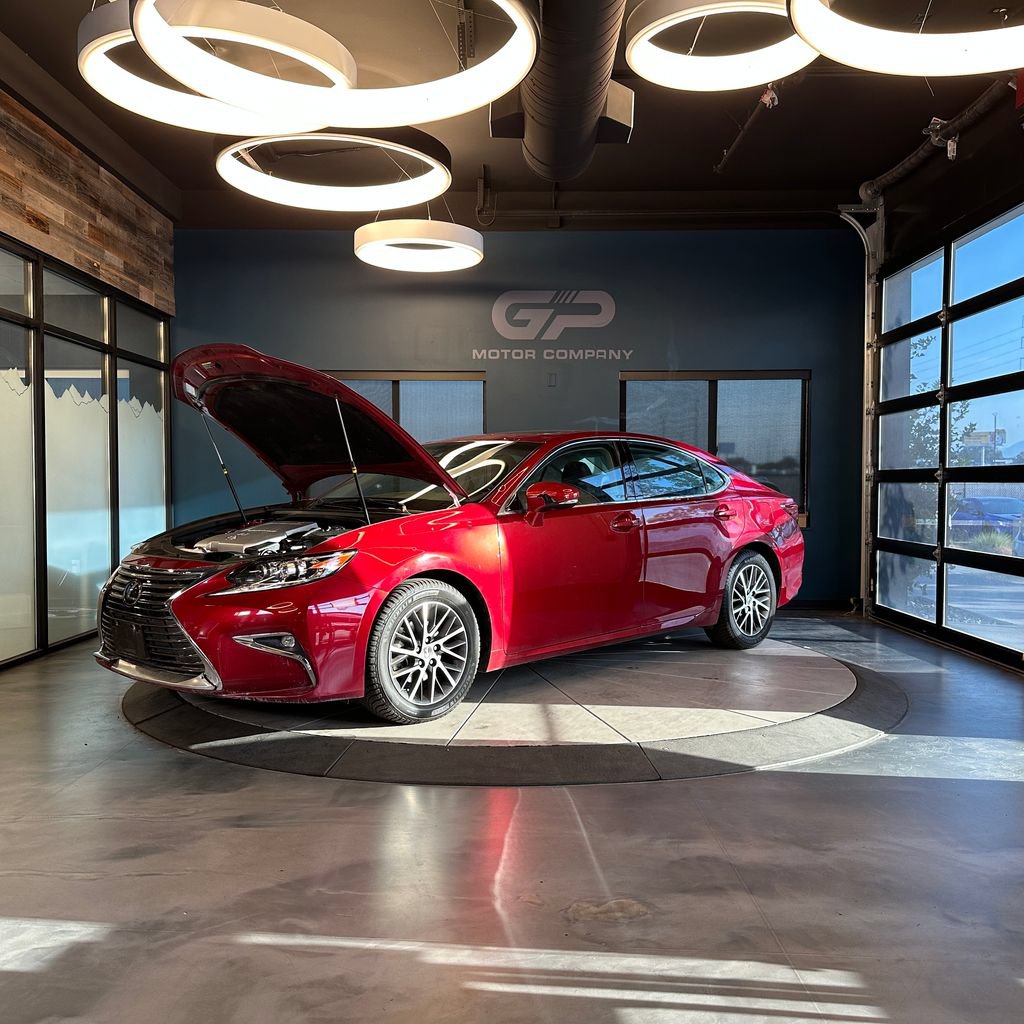 Used 2017 Lexus ES 350 w/ Luxury Package FWD image 25