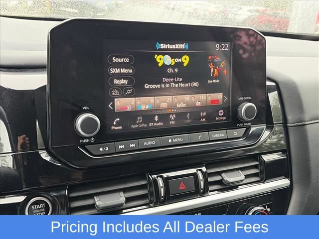 Used 2024 Nissan Pathfinder SV AWD/4WD image 10