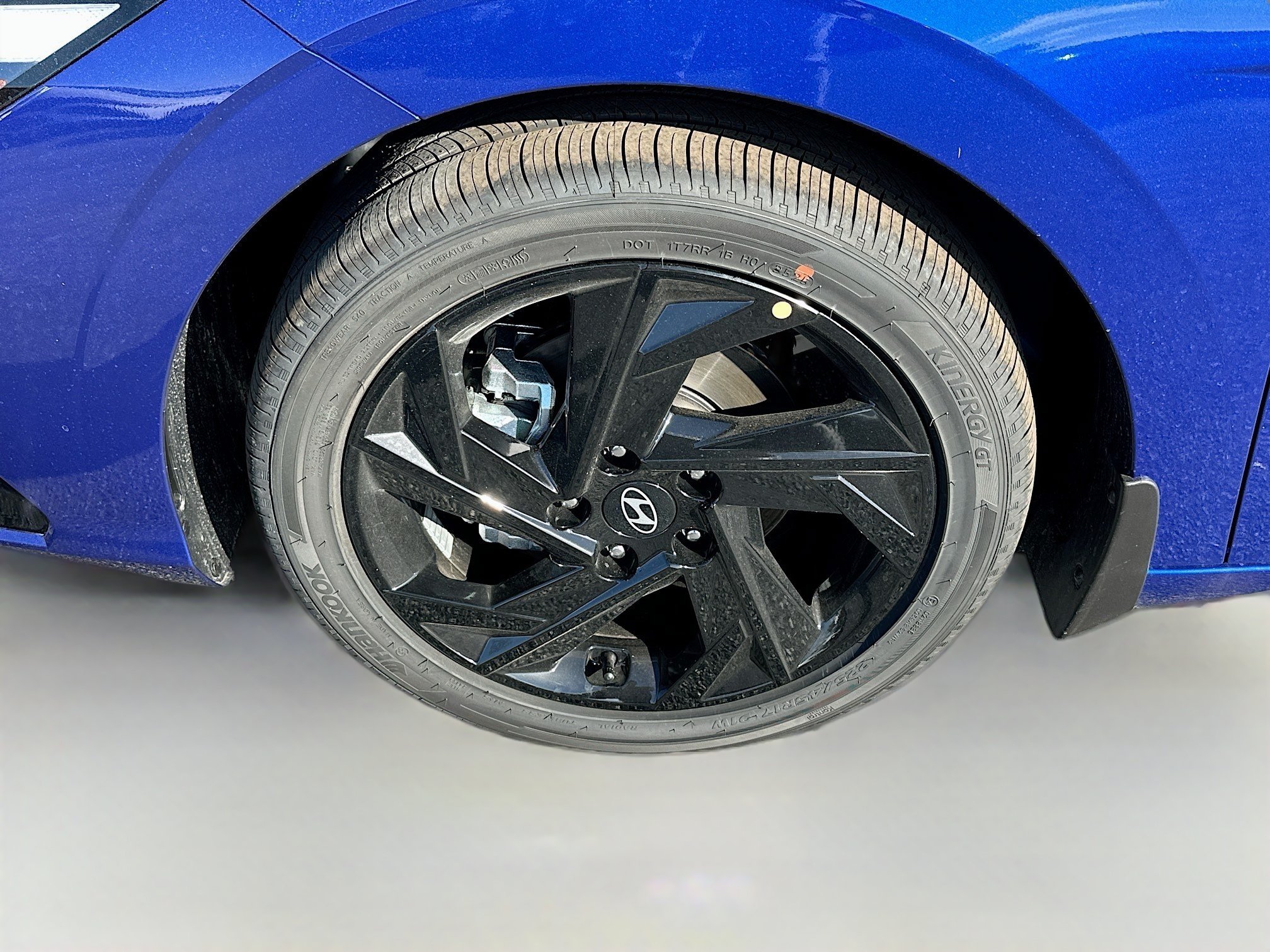 Certified 2026 Hyundai Elantra SEL Sport FWD image 23