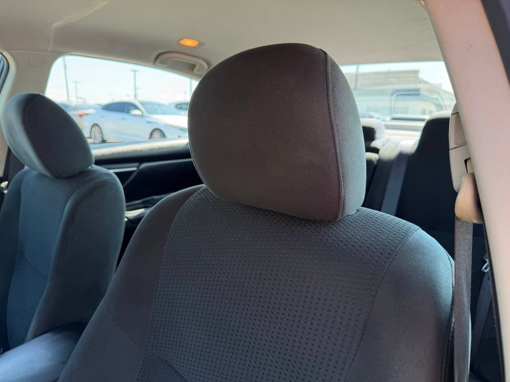 Used 2015 Nissan Altima 2.5 SV FWD image 12