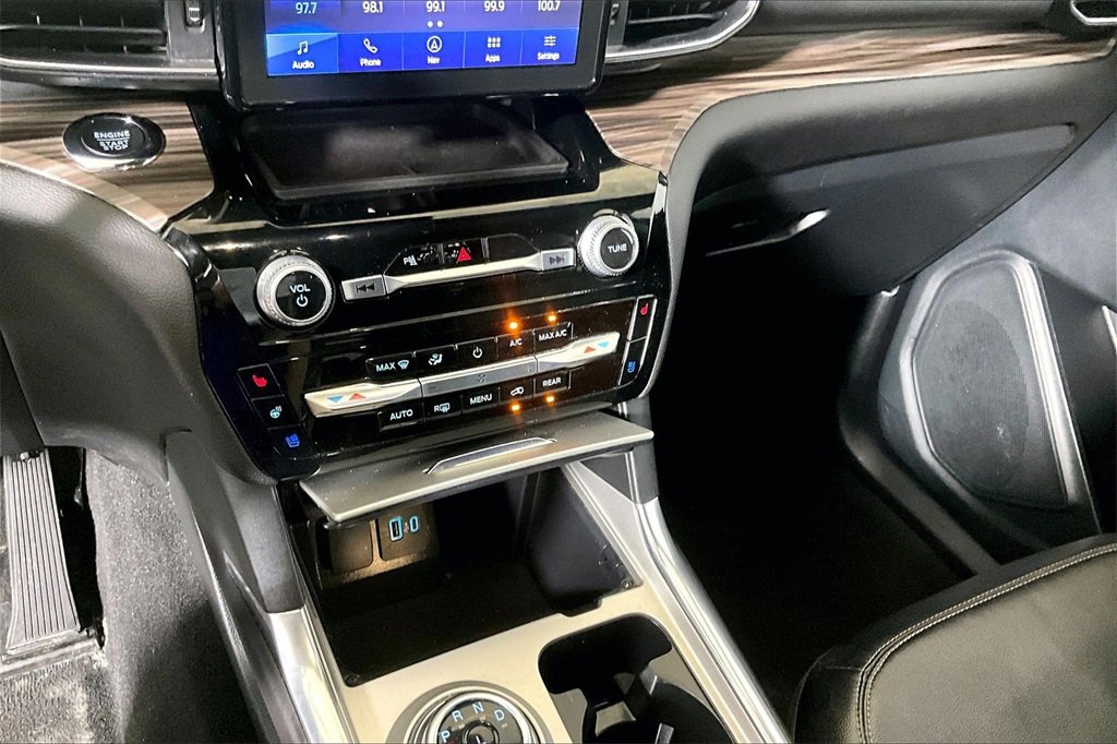 Certified 2024 Ford Explorer Limited image 26
