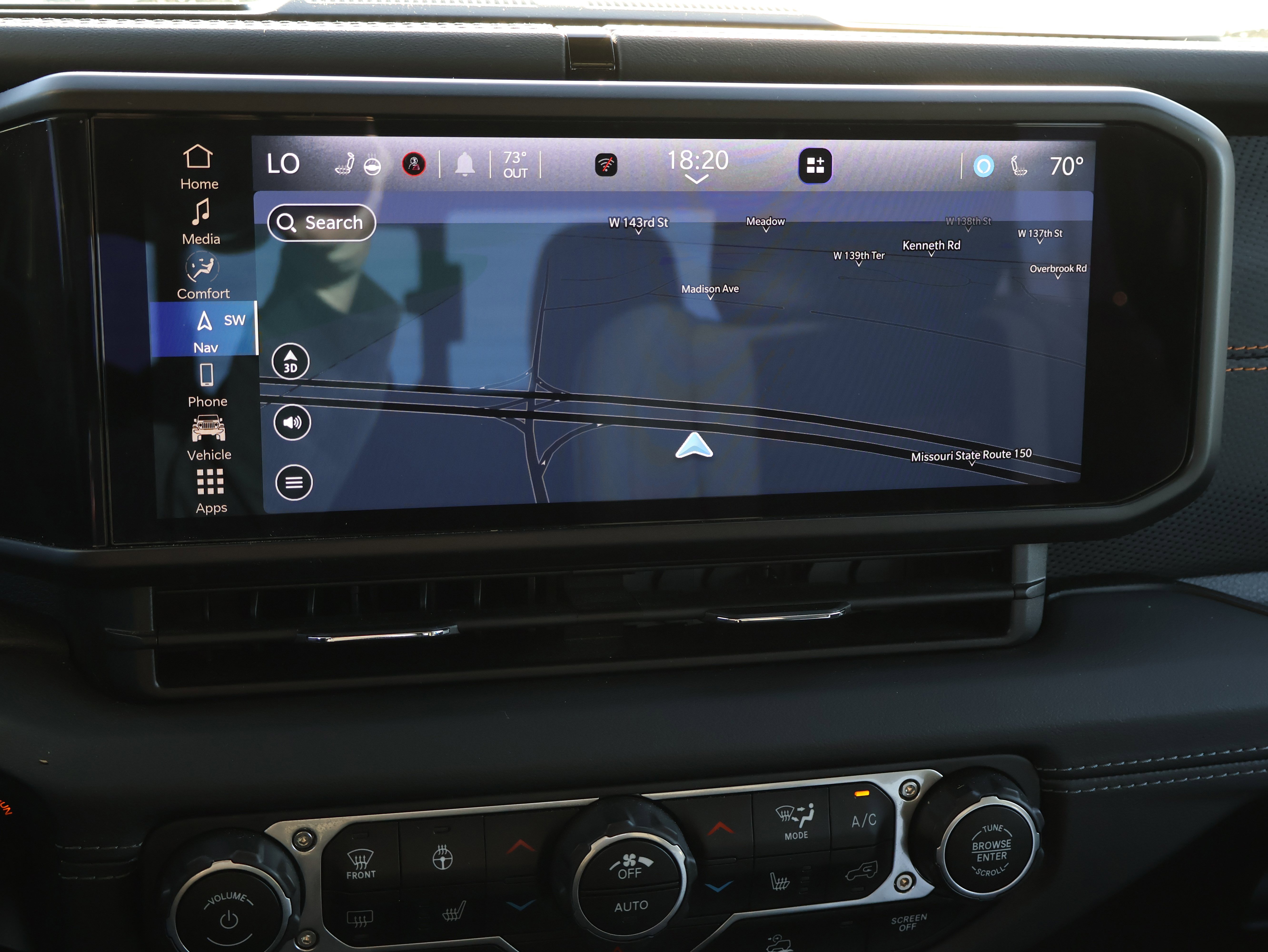 Used 2024 Jeep Gladiator Mojave w/ Technology Group image 25