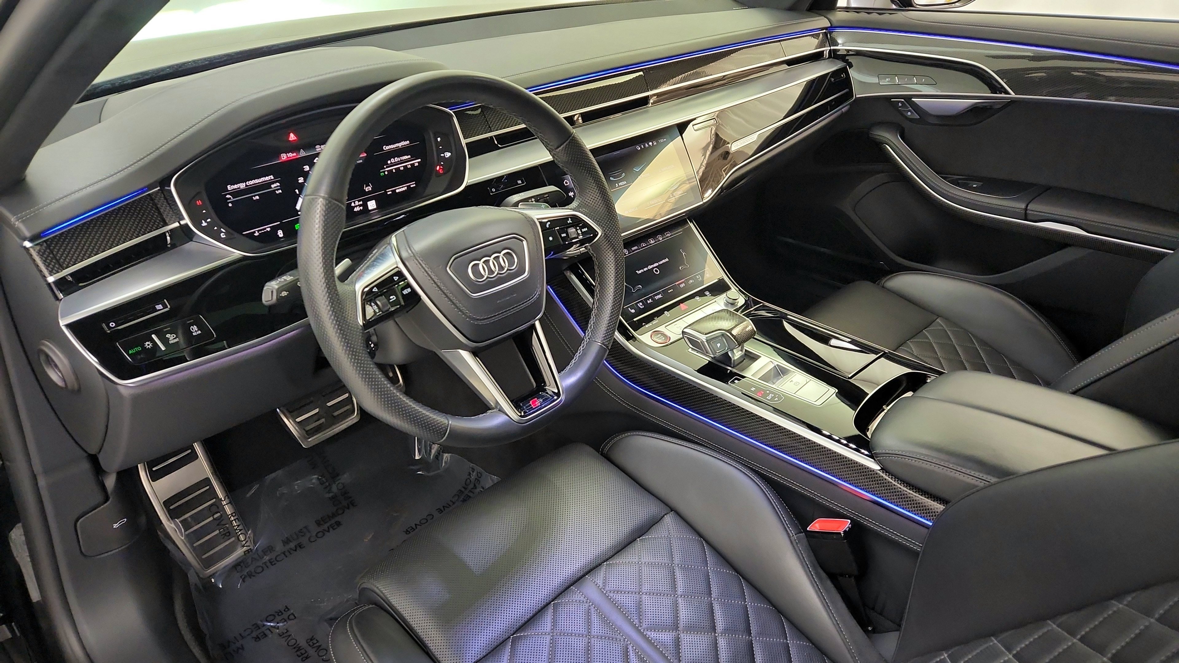 Used 2022 Audi S8 w/ S8 Comfort Plus Package AWD/4WD image 17