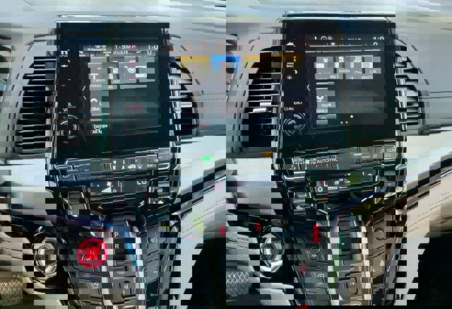 Certified 2022 Honda Odyssey Touring image 37