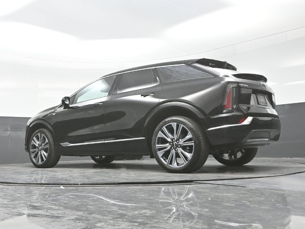 New 2027 Cadillac Optiq Premium Luxury w/ LPO, Floor Liner Package AWD/4WD image 26