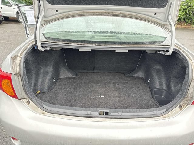 Used 2010 Toyota Corolla LE FWD image 12