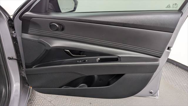 Used 2025 Hyundai Elantra Sport FWD image 22