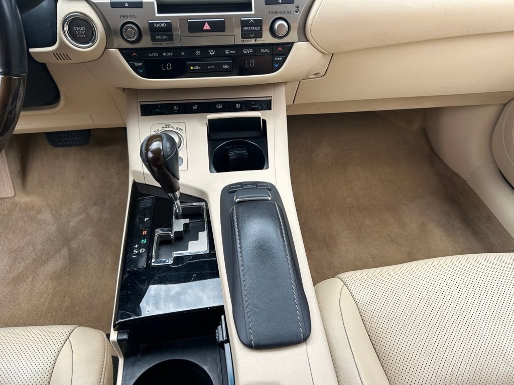 Used 2015 Lexus ES 350 w/ Luxury Package FWD image 7