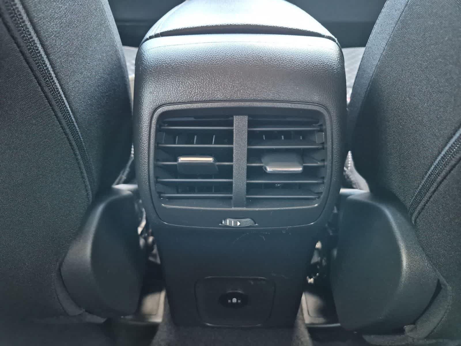 Used 2025 Ford Escape Active AWD/4WD image 20