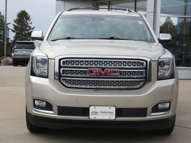 Used 2017 GMC Yukon XL SLT image 2