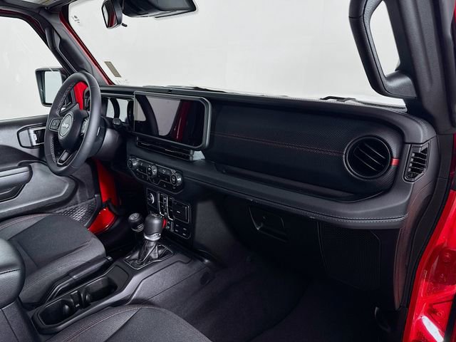 Used 2025 Jeep Wrangler Unlimited Rubicon AWD/4WD image 28