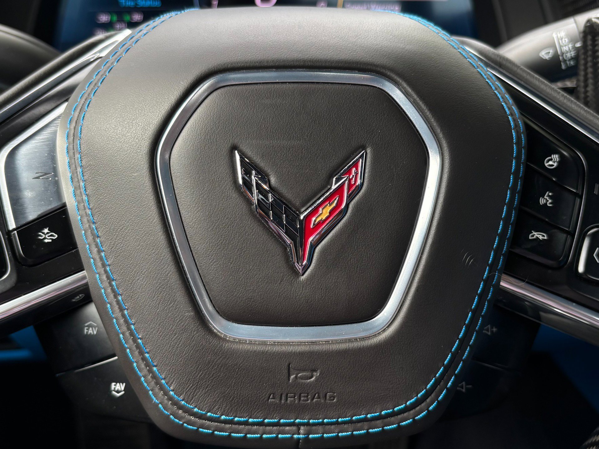 Used 2025 Chevrolet Corvette Z06 RWD image 18