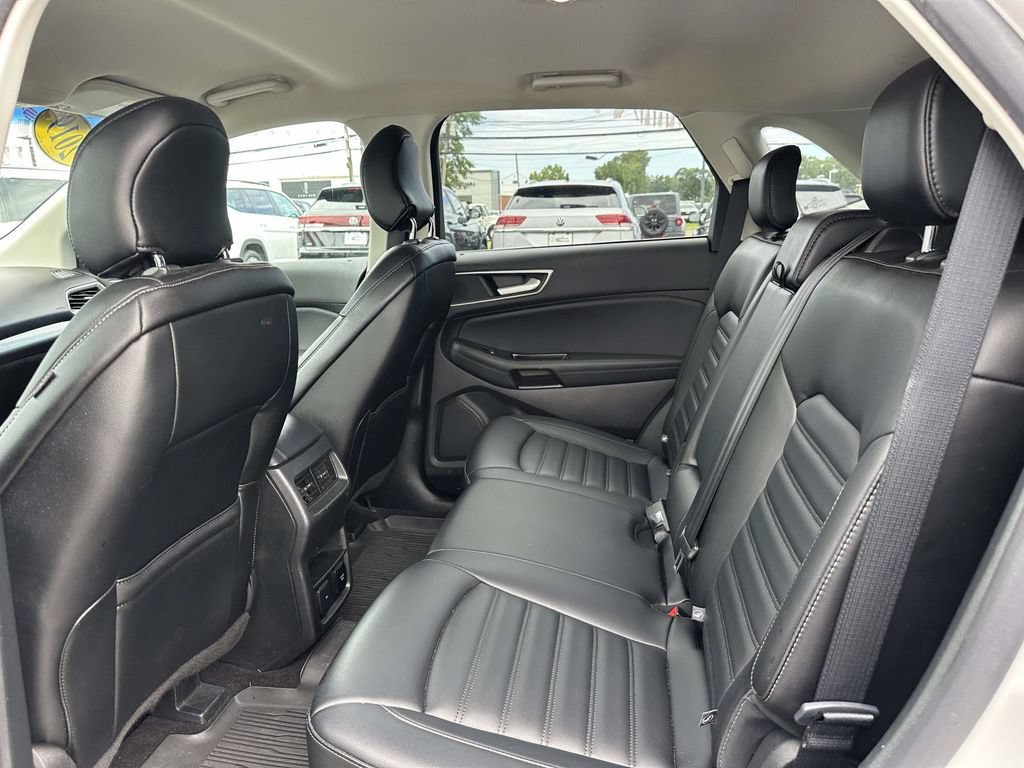 Used 2019 Ford Edge SEL w/ Equipment Group 201A AWD/4WD image 10