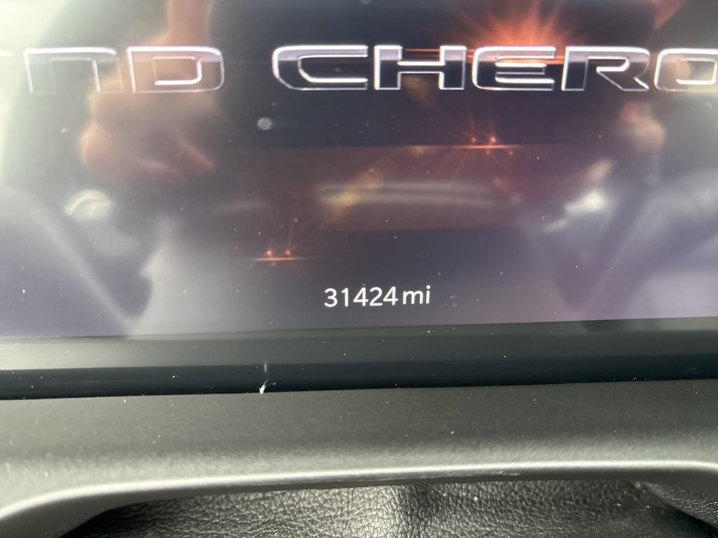 Used 2023 Jeep Grand Cherokee Limited AWD/4WD image 13