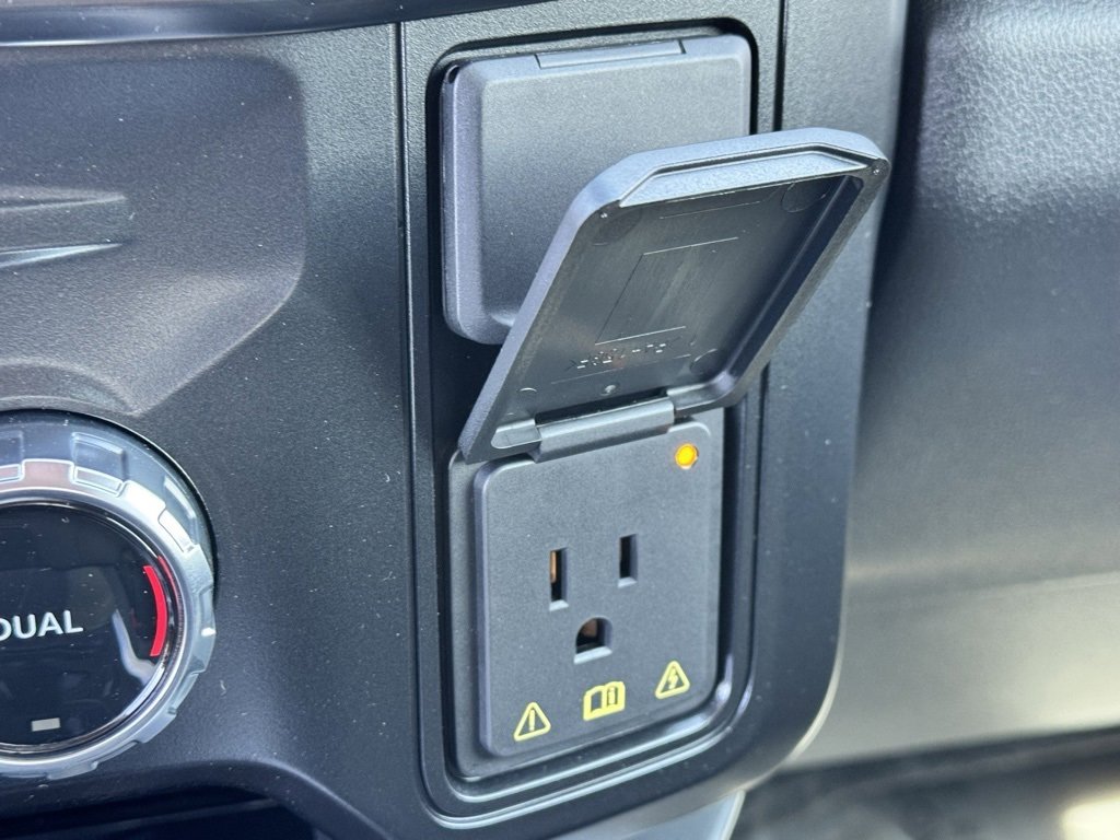 New 2025 Ford F250 Lariat w/ Lariat Ultimate Package image 32