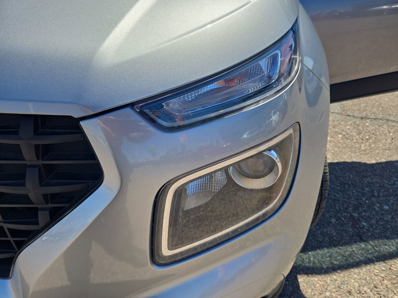 Used 2025 Hyundai Venue SE image 29