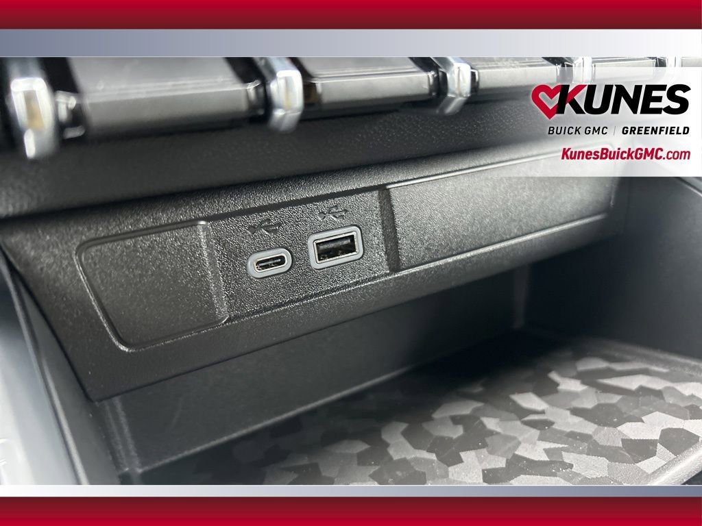 New 2026 GMC Canyon Elevation w/ Convenience Package image 25