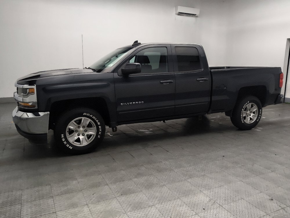 Used 2018 Chevrolet Silverado 1500 LT RWD image 2