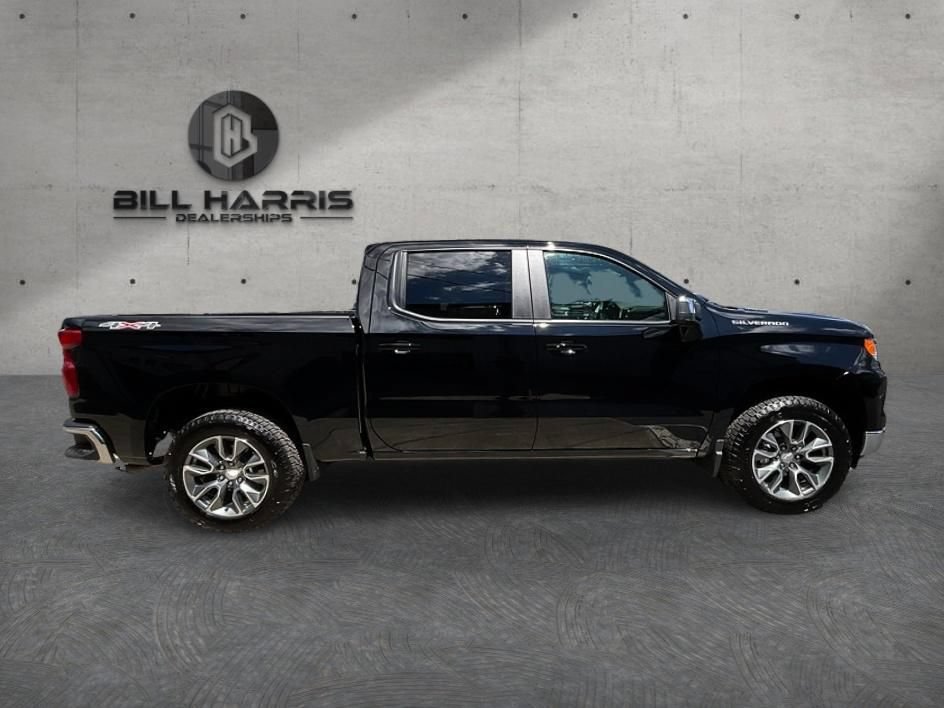 Used 2026 Chevrolet Silverado 1500 LT AWD/4WD image 4