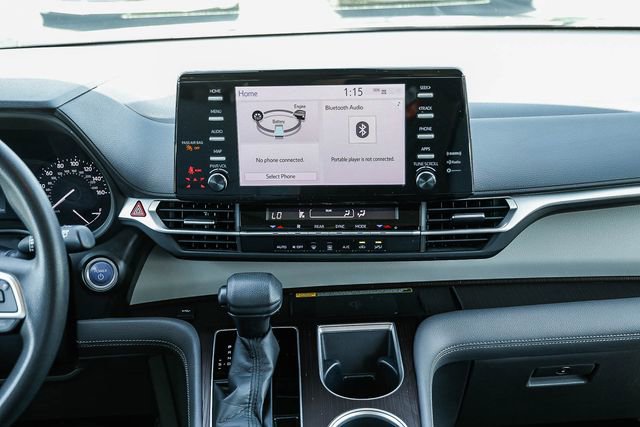 Used 2021 Toyota Sienna LE w/ LE Plus Package image 13