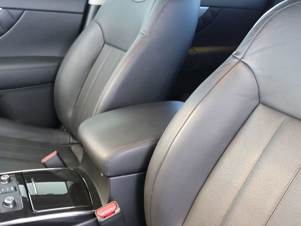 Used 2017 INFINITI QX70 AWD w/ Premium Package image 20