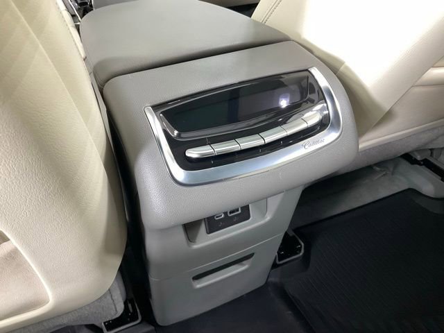 Certified 2023 Cadillac XT6 Premium Luxury image 21