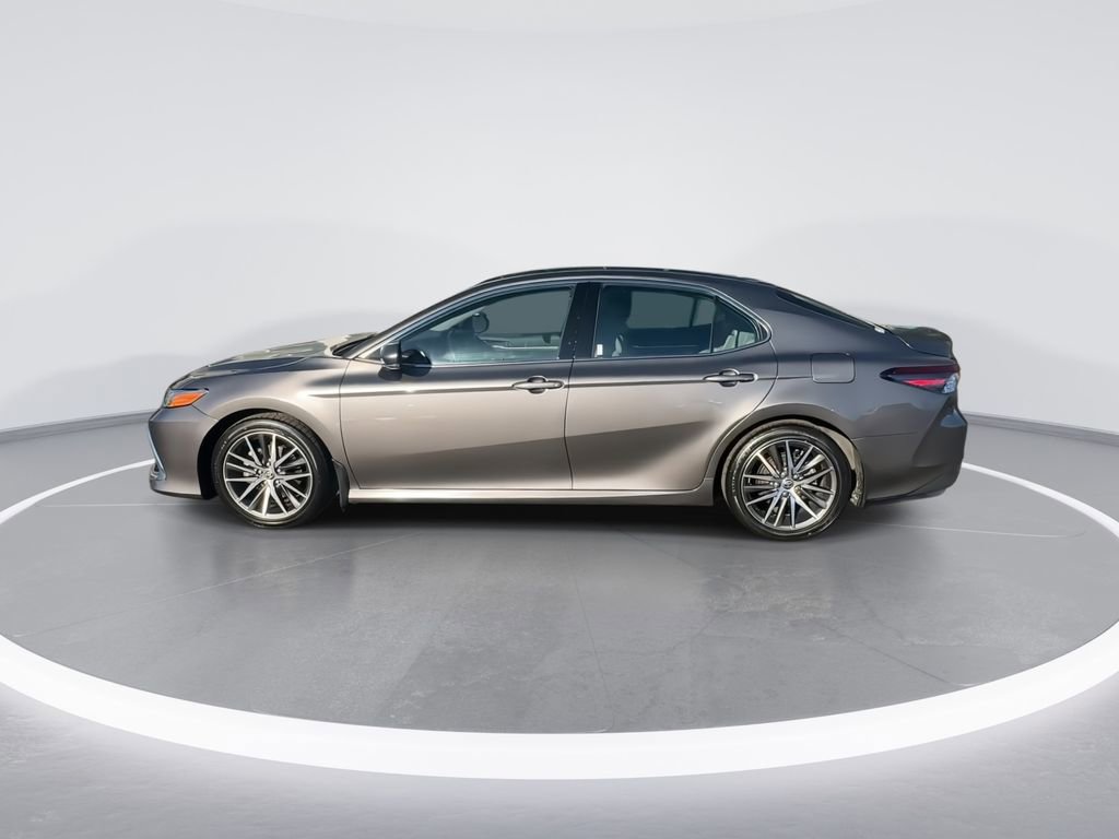 Used 2023 Toyota Camry XLE w/ Cold Weather Package FWD image 6