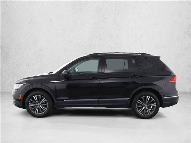 Used 2024 Volkswagen Tiguan Wolfsburg Edition AWD/4WD image 4
