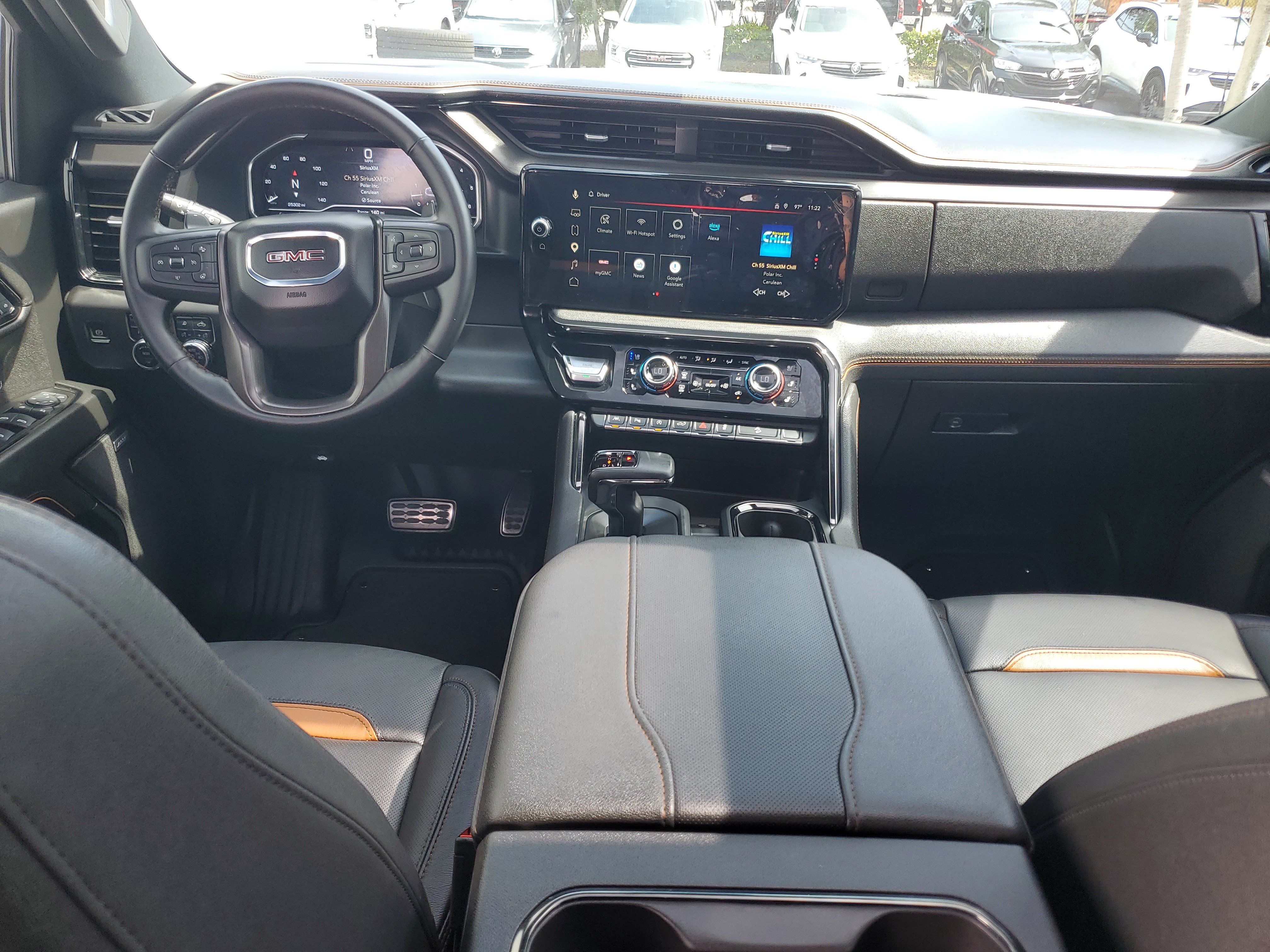 Used 2025 GMC Sierra 1500 AT4 w/ AT4 Premium Package AWD/4WD image 16