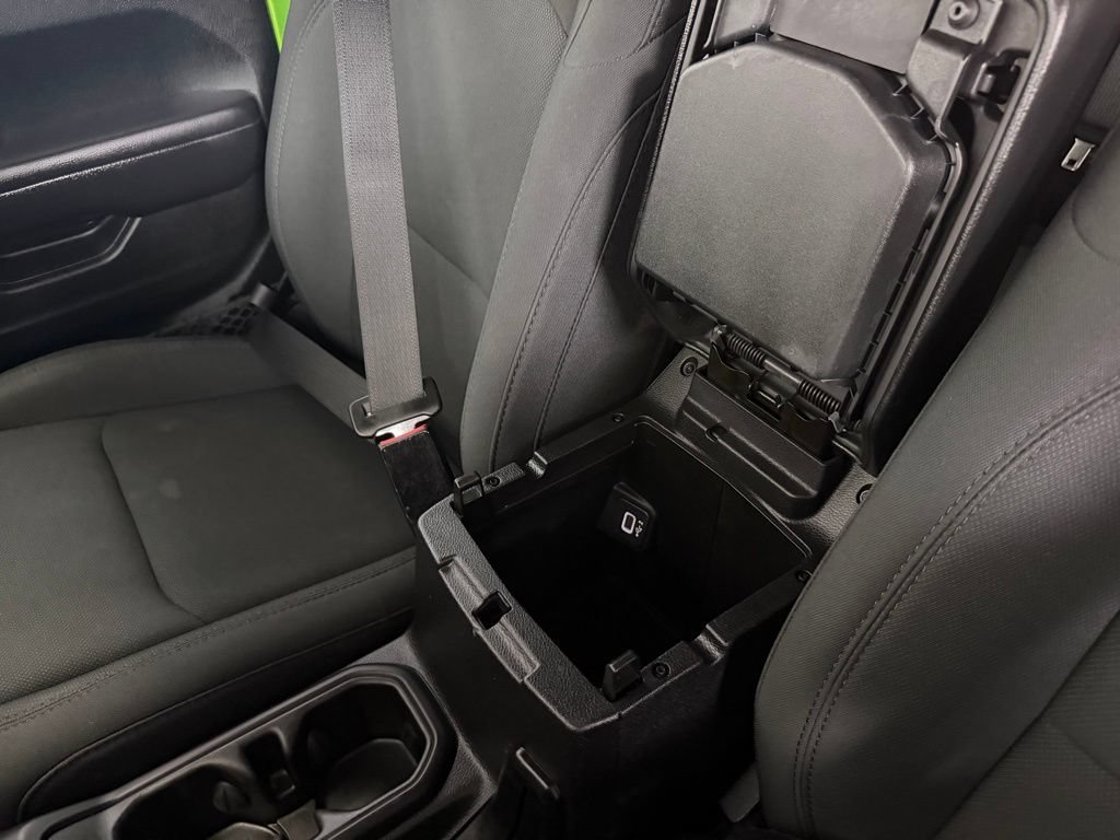 Used 2018 Jeep Wrangler Unlimited Sport S AWD/4WD image 30