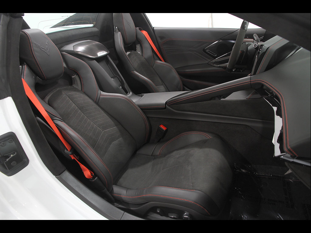 Used 2026 Chevrolet Corvette Z06 RWD image 21