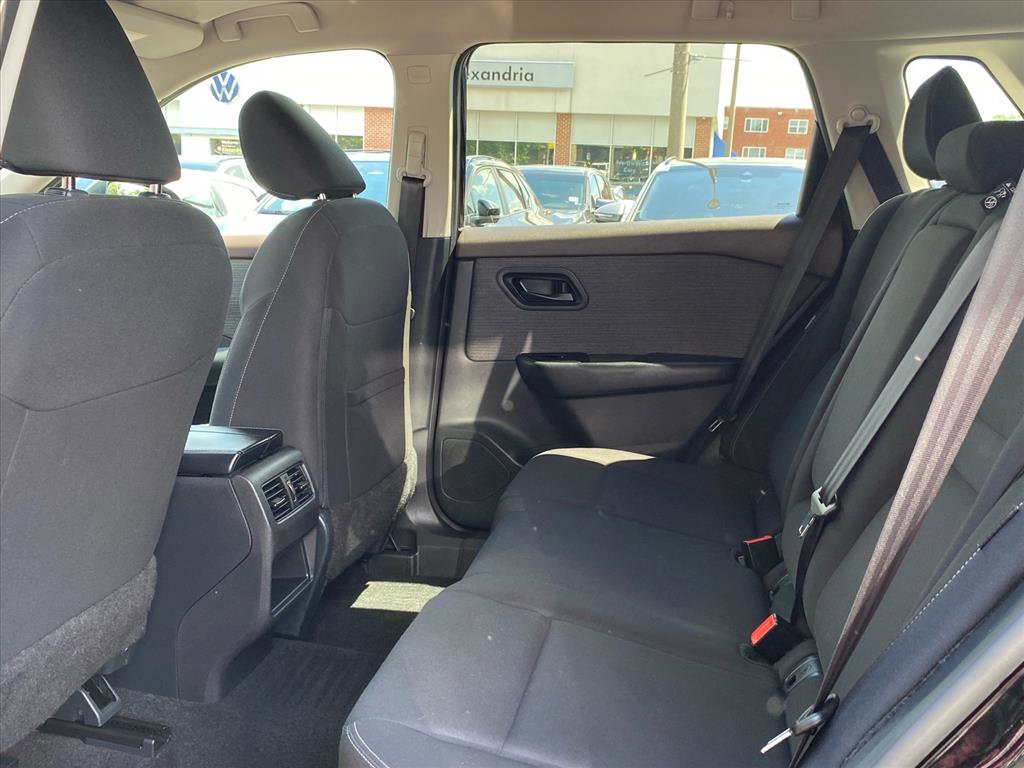 Used 2023 Nissan Rogue S AWD/4WD image 20