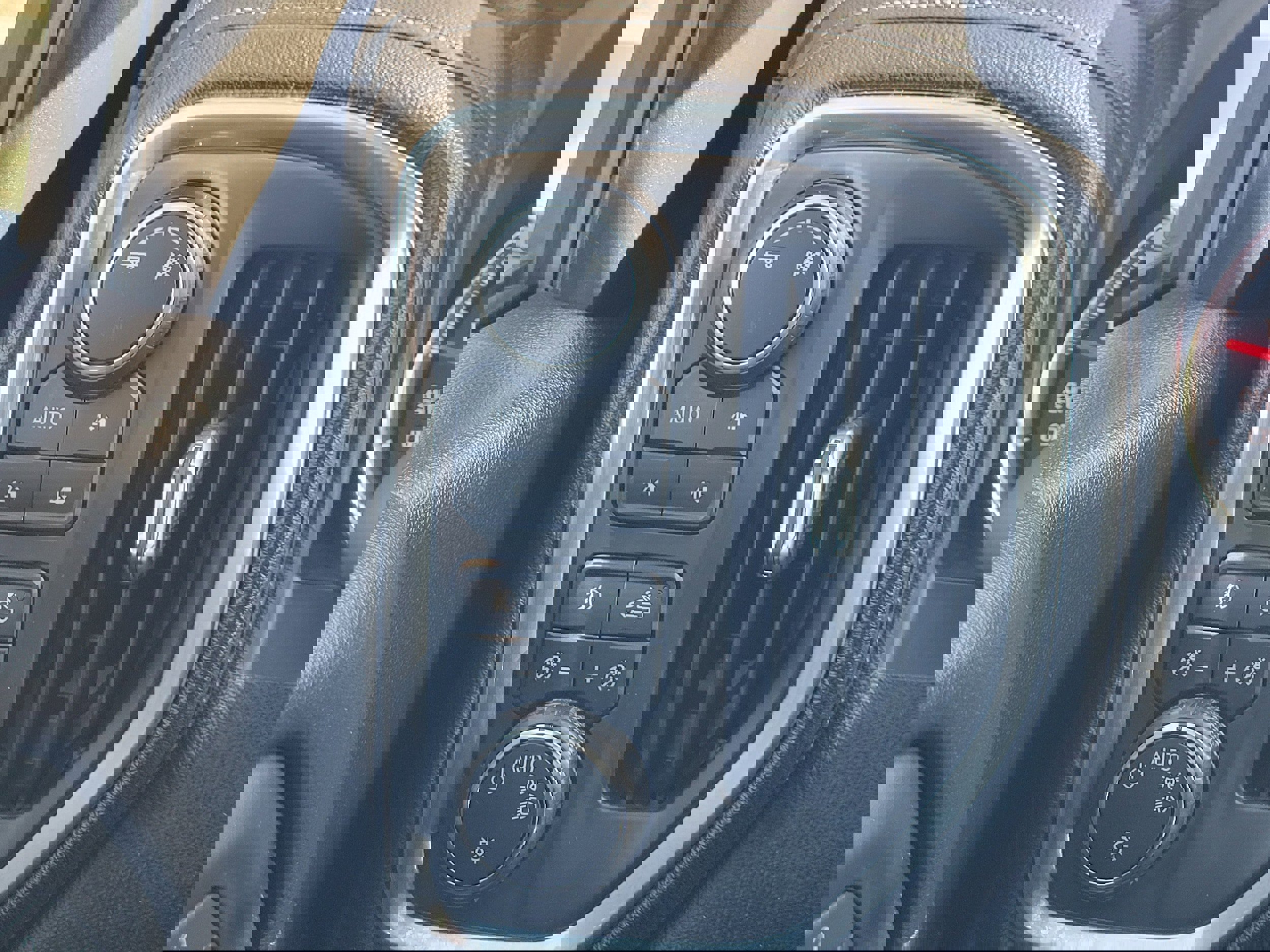 Used 2019 Chevrolet Silverado 1500 LT Trail Boss image 17