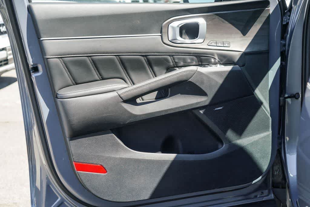 Certified 2024 Kia Sorento SX Prestige AWD/4WD image 19